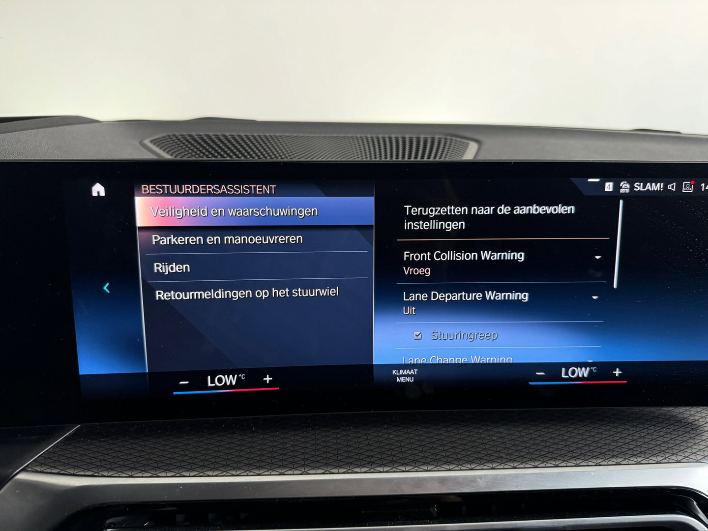 BMW 3 Serie Touring 330e M Sport HuD|Keyless|Sfeer|Camera