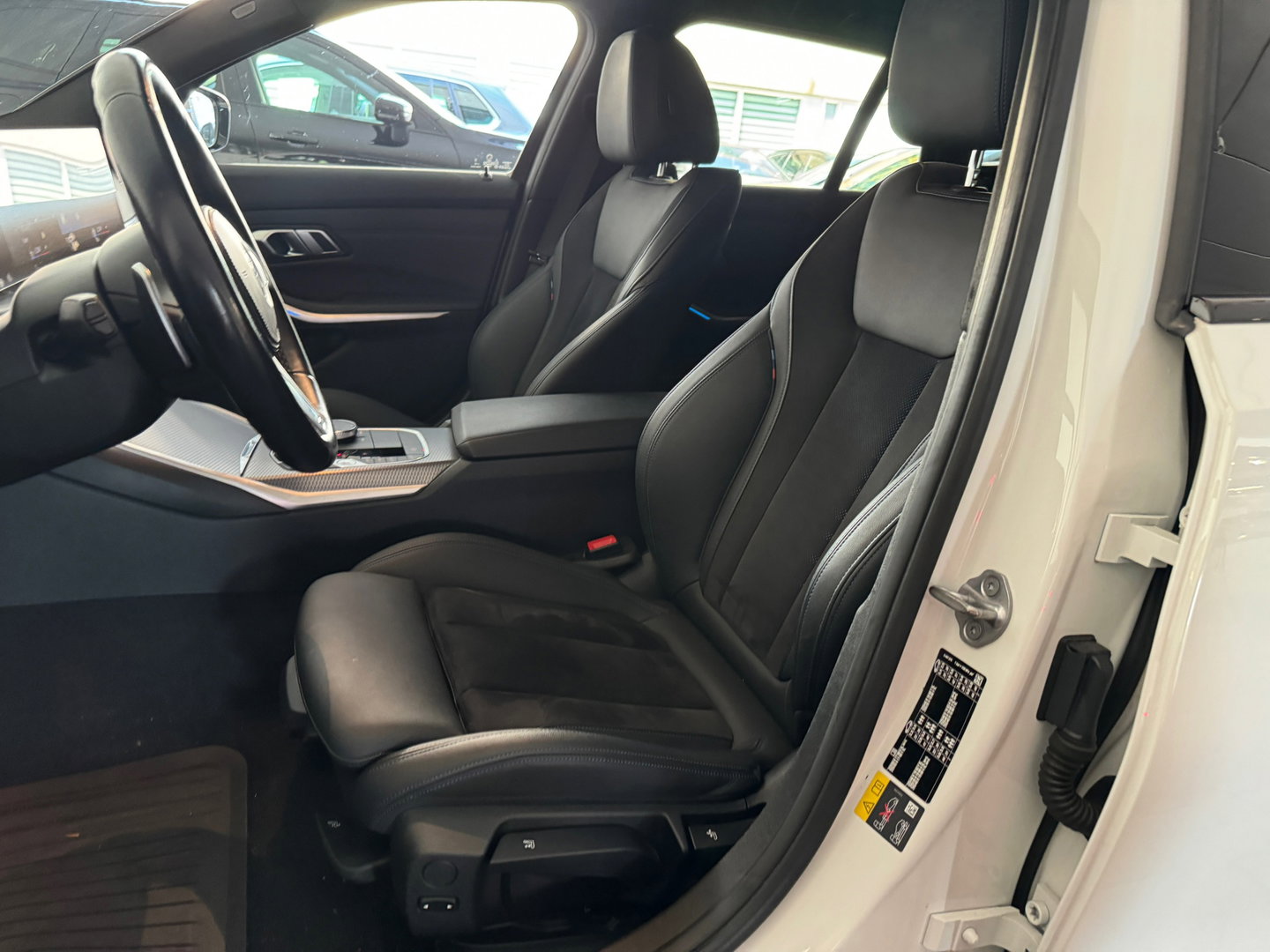 BMW 3 Serie Touring 330e M Sport HuD|Keyless|Sfeer|Camera