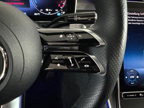 Mercedes-Benz C-Klasse Estate 300 e AMG Pano|HuD|BTW|Trekhaak
