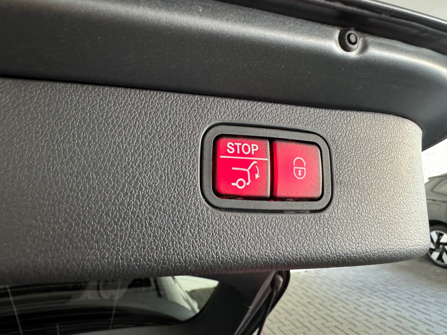 Mercedes-Benz C-Klasse Estate 300 e AMG Pano|HuD|BTW|Trekhaak