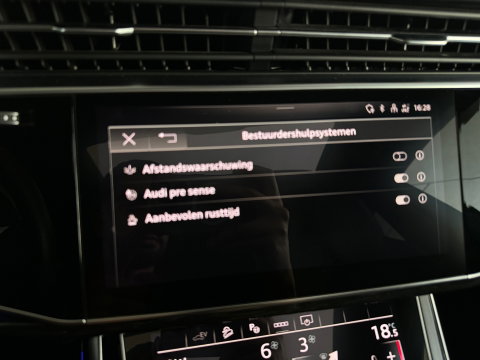 Audi Q8 55 TFSI e quattro S Line Pano|B&O|RS Seat|Trekhaak