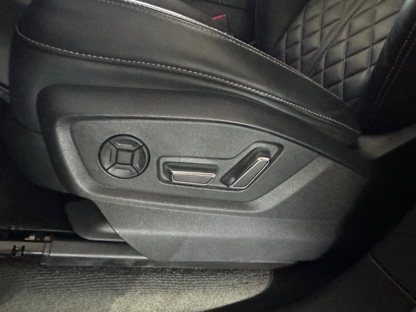 Audi Q8 55 TFSI e quattro S Line Pano|B&O|RS Seat|Trekhaak