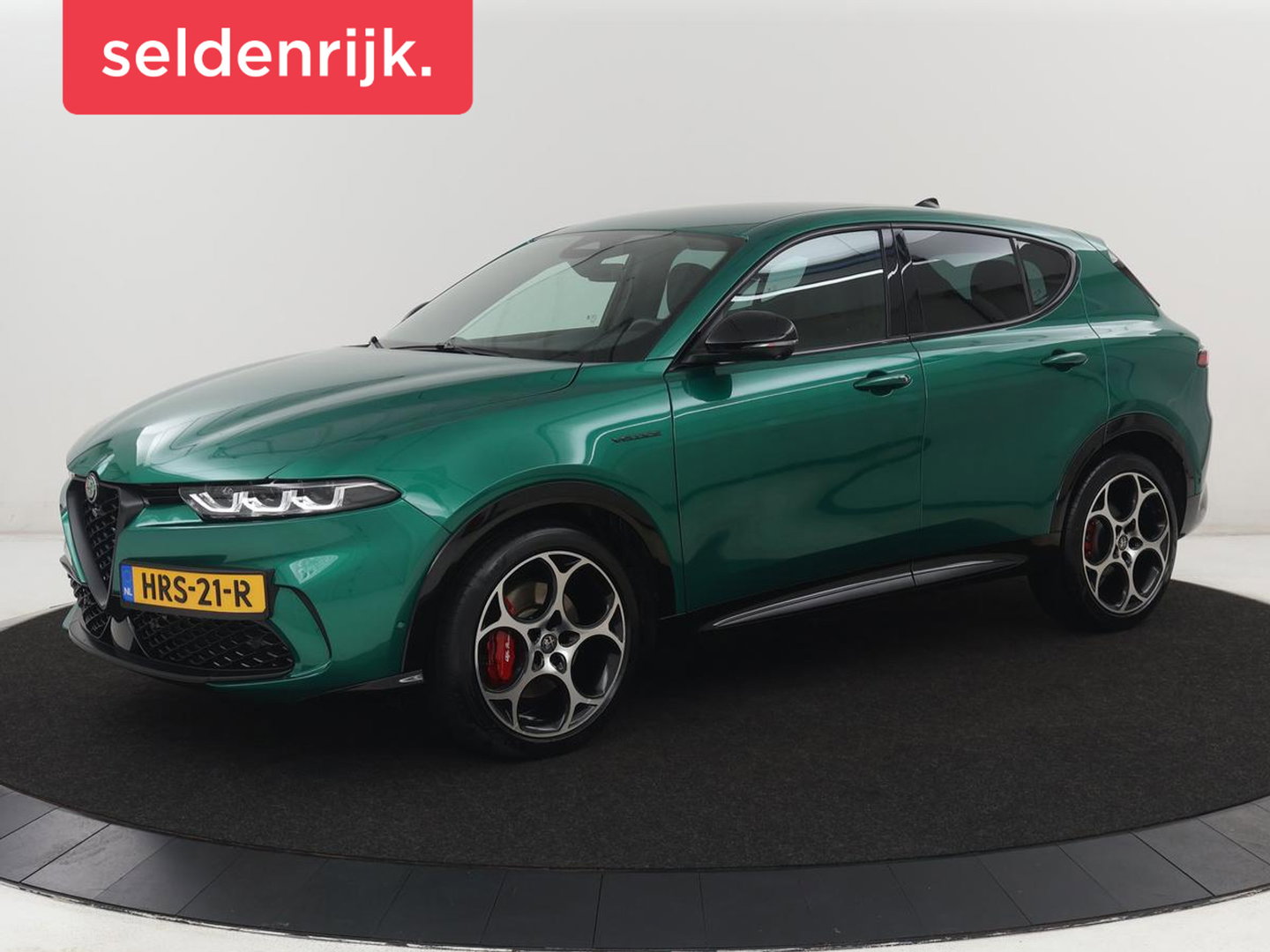 Alfa Romeo Tonale 1.5T Hybrid Veloce | 360 Camera | Stoelventilatie | Adaptive cruise | Stoelverwarming | Carplay | Matrix LED | Digital cockpit | Keyless | Elektrische stoelen | Leder | Parkeerhulp | Elektrische kofferklep | Origineel NL