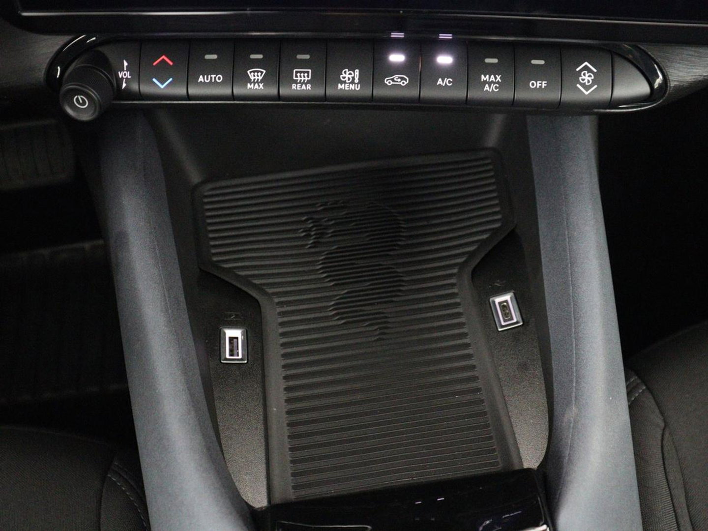 Alfa Romeo Junior Elettrica 54 kWh