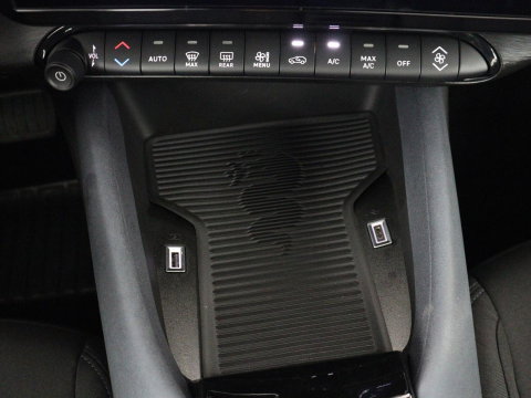 Alfa Romeo Junior Elettrica 54 kWh