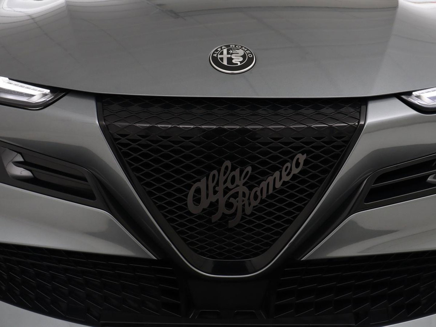 Alfa Romeo Junior Elettrica 54 kWh