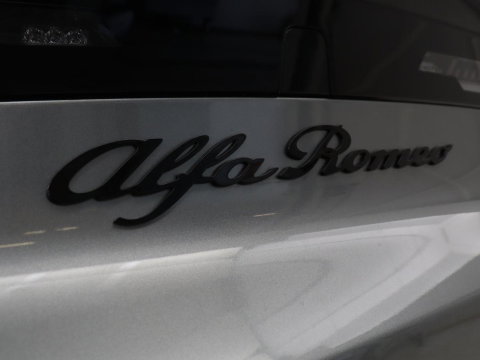 Alfa Romeo Junior Elettrica 54 kWh