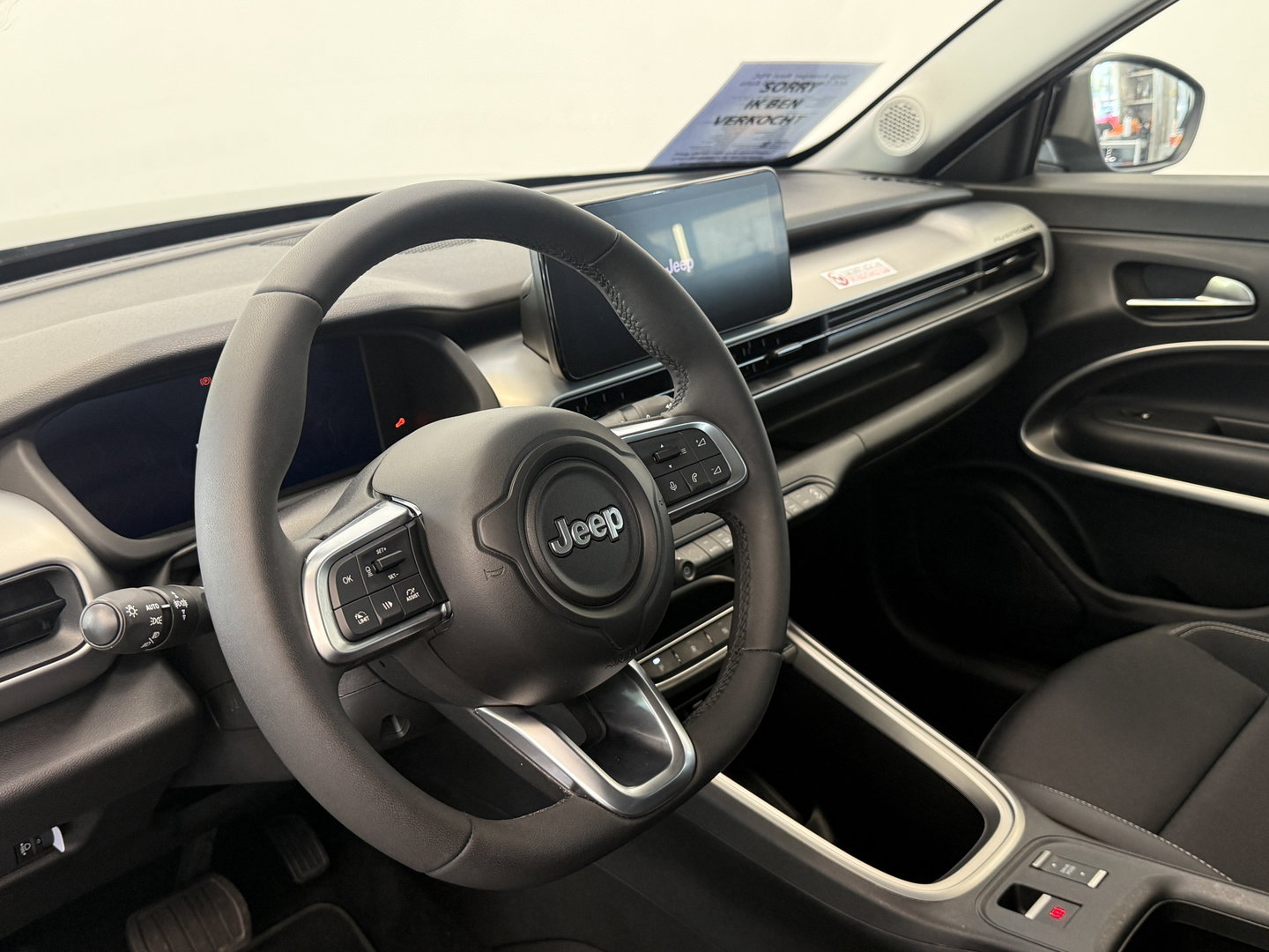 Jeep Avenger Altitude 54 kWh SOH 97% Navi PDC ACC Carplay/Android Auto 24 Maanden garantie* (Vraag naar de voorwaarden)