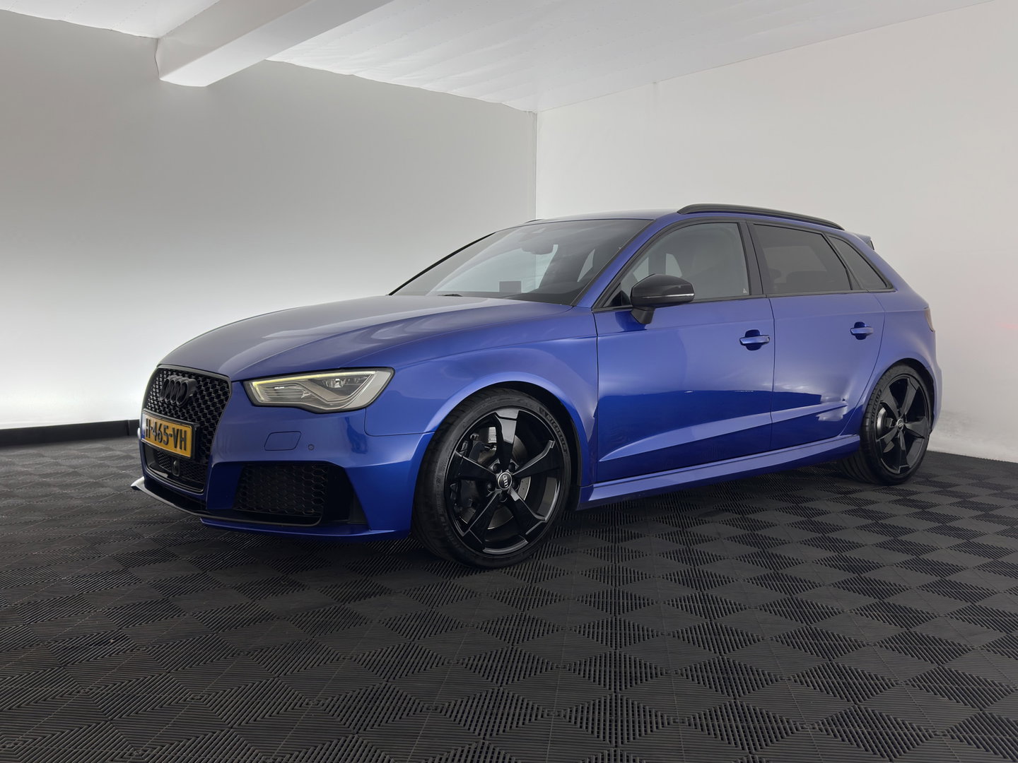 Audi RS3 Sportback 2.5 TFSI quattro Pro Line Plus (INCL.BTW) Aut. *MILLTEK-EXHAUST | ADAPTIVE-CRUISE | HEATED-SPORTSEATS | BANG&OLUFSEN | LEATHER | FULL-LED | NAVI-FULLMAP | PRIVACY-GLASS | SHIFTPADDLES | ECC | PDC | 19''ALU*