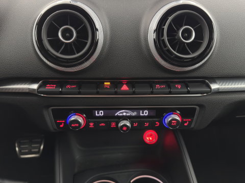 Audi RS3 Sportback 2.5 TFSI quattro Pro Line Plus (INCL.BTW) Aut. *MILLTEK-EXHAUST | ADAPTIVE-CRUISE | HEATED-SPORTSEATS | BANG&OLUFSEN | LEATHER | FULL-LED | NAVI-FULLMAP | PRIVACY-GLASS | SHIFTPADDLES | ECC | PDC | 19''ALU*