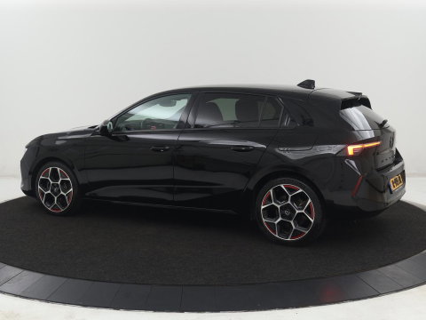 Opel Astra 1.6 Hybrid GS Line | SOH 93,3% | Head-Up | Leder | 360 Camera | Massage | Adaptive cruise | Stoelventilatie | 18'' velgen | Carplay | Navigatie | Full LED | Keyless | Climate control | PHEV | Plug In