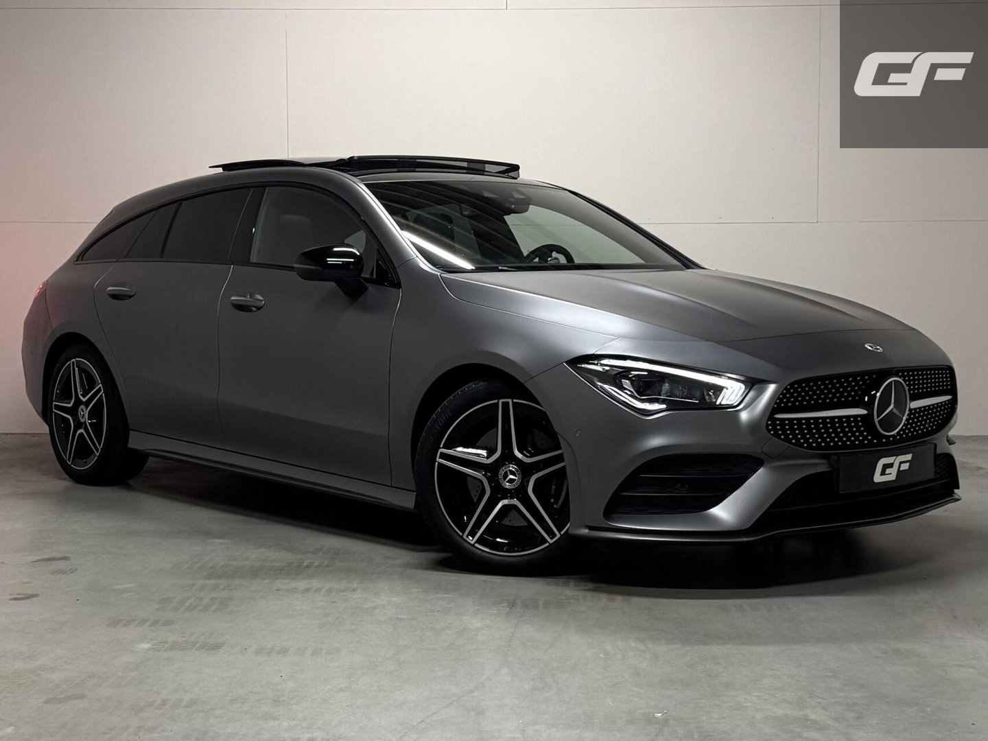 Mercedes-Benz CLA Shooting Brake 200 AMG Magno Grey Matt Pano 360°