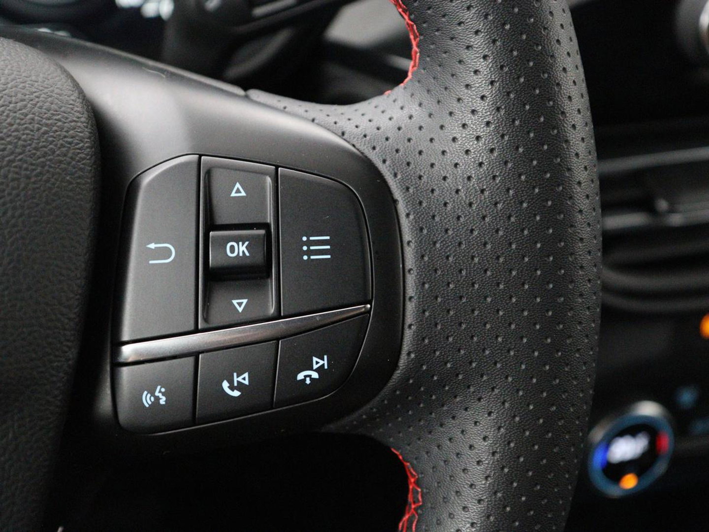 Ford Kuga 2.5 PHEV ST-Line | SOH 94,5% | Adaptive cruise | Leder/Alcantara | Camera | Carplay | Side Assist | Navigatie | Keyless | Parkeerhulp | Elektrische kofferklep | Climate control | Plug In