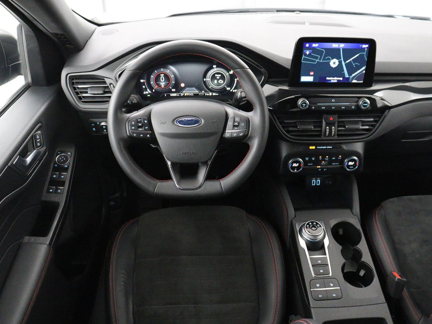 Ford Kuga 2.5 PHEV ST-Line | SOH 94,5% | Adaptive cruise | Leder/Alcantara | Camera | Carplay | Side Assist | Navigatie | Keyless | Parkeerhulp | Elektrische kofferklep | Climate control | Plug In