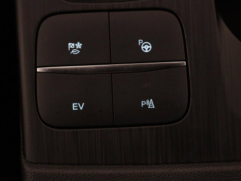 Ford Kuga 2.5 PHEV ST-Line | SOH 94,5% | Adaptive cruise | Leder/Alcantara | Camera | Carplay | Side Assist | Navigatie | Keyless | Parkeerhulp | Elektrische kofferklep | Climate control | Plug In