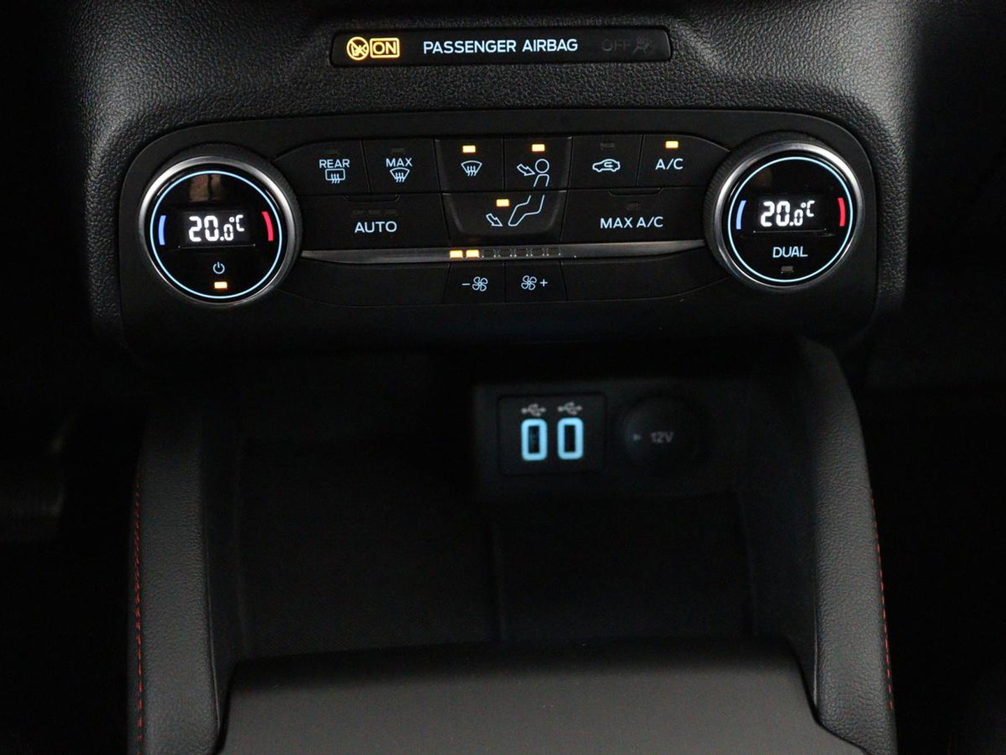 Ford Kuga 2.5 PHEV ST-Line | SOH 94,5% | Adaptive cruise | Leder/Alcantara | Camera | Carplay | Side Assist | Navigatie | Keyless | Parkeerhulp | Elektrische kofferklep | Climate control | Plug In