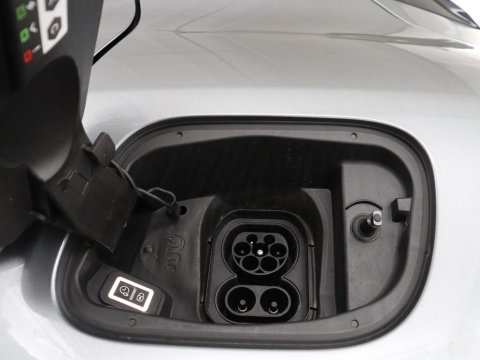 Alfa Romeo Junior Elettrica 54 kWh