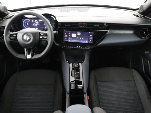 Alfa Romeo Junior Elettrica 54 kWh