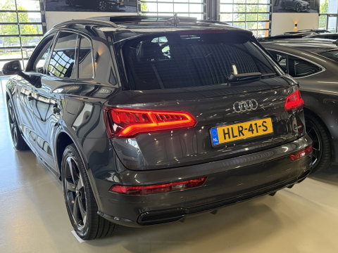 Audi Q5 50 TFSI e 299PK / S-Line / 20'' Rotor / panoramadak / LED