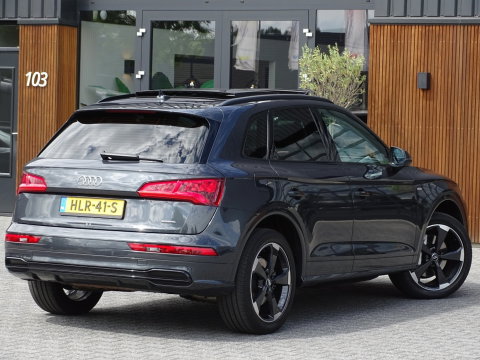 Audi Q5 50 TFSI e 299PK / S-Line / 20'' Rotor / panoramadak / LED