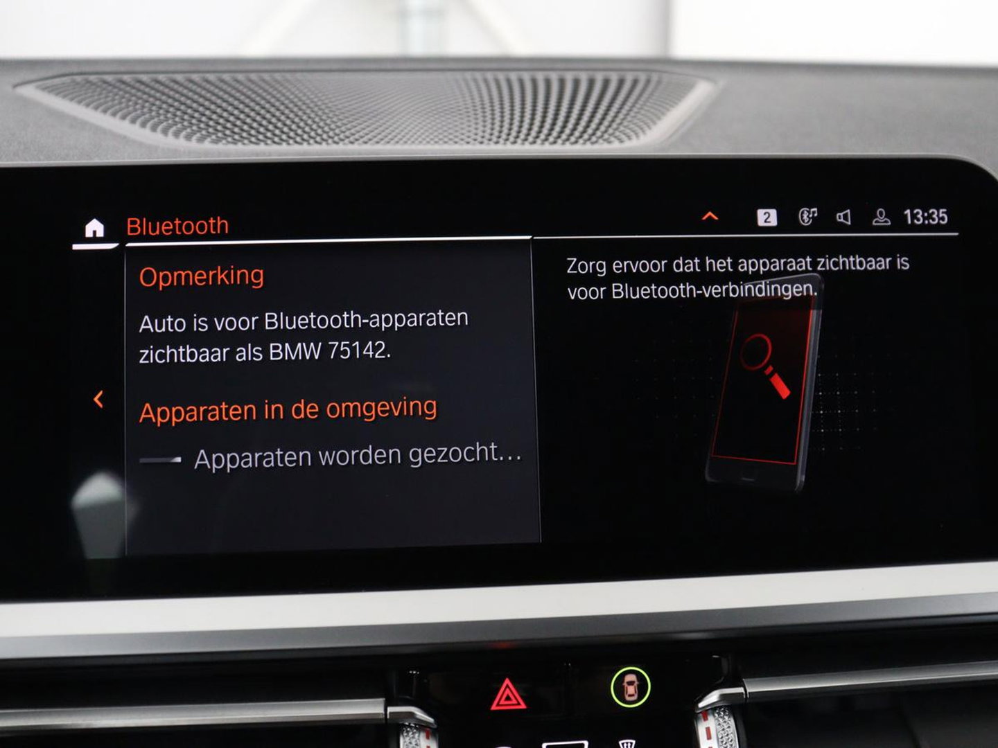 BMW 3-serie 320i Executive Edition | Sport Line | Trekhaak | Harman/Kardon | Sfeerverlichting | Carplay | Half leder | Live Cockpit | Parkeerhulp | Navigatie | Climate control | Full LED | Bluetooth | Cruise control
