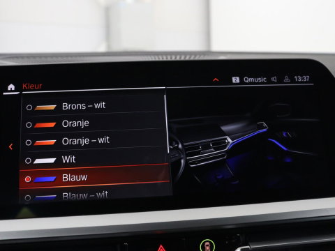 BMW 3-serie 320i Executive Edition | Sport Line | Trekhaak | Harman/Kardon | Sfeerverlichting | Carplay | Half leder | Live Cockpit | Parkeerhulp | Navigatie | Climate control | Full LED | Bluetooth | Cruise control