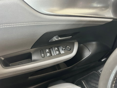 Opel Mokka Electric Level 3 50 kWh ULTIMATE APPLECARPLAY|NAVI|CRUISE|CAMERA|NAVI|17INCH-LM VELGEN