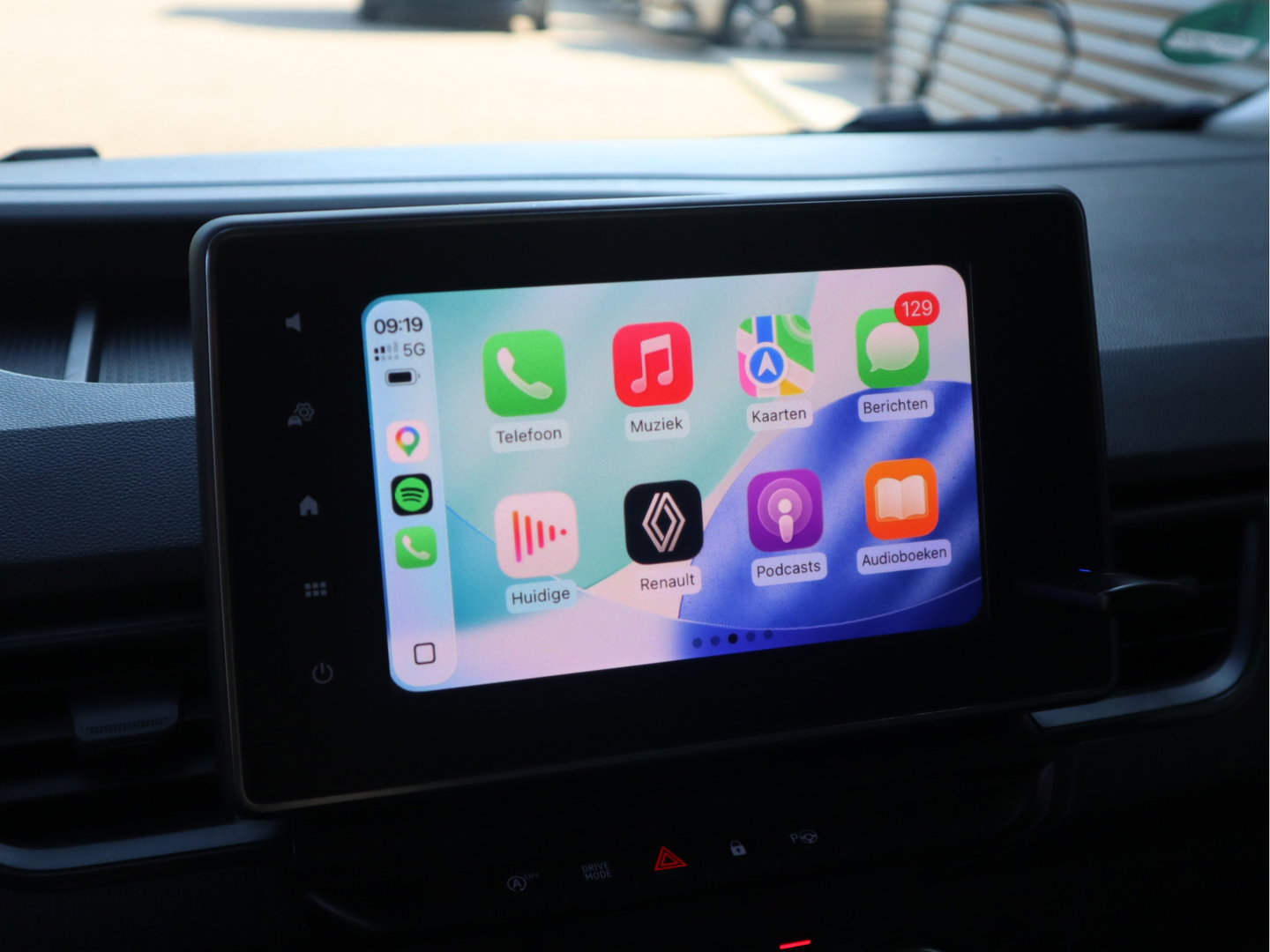 Renault Kangoo 1.3 TCe 131pk Benzine Automaat - Vol opties - 3 Zits - Apple - Camera