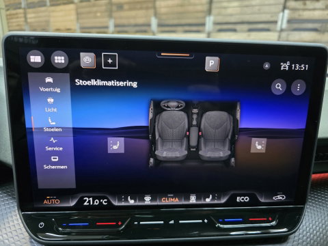 CUPRA Raval VZ Rebel 56 kWh Kuipstoelen Pano DCC E-VAQ 19"LM SOH 100% Direct rijden!