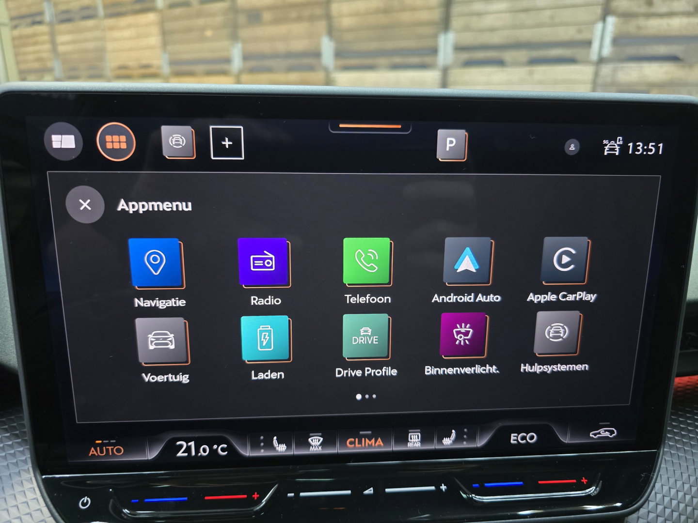 CUPRA Raval VZ Rebel 56 kWh Kuipstoelen Pano DCC E-VAQ 19"LM SOH 100% Direct rijden!