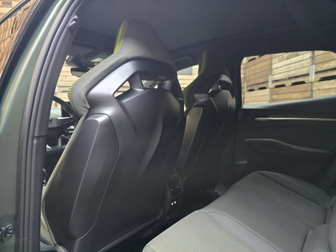 CUPRA Raval VZ Rebel 56 kWh Kuipstoelen Pano DCC E-VAQ 19"LM SOH 100% Direct rijden!
