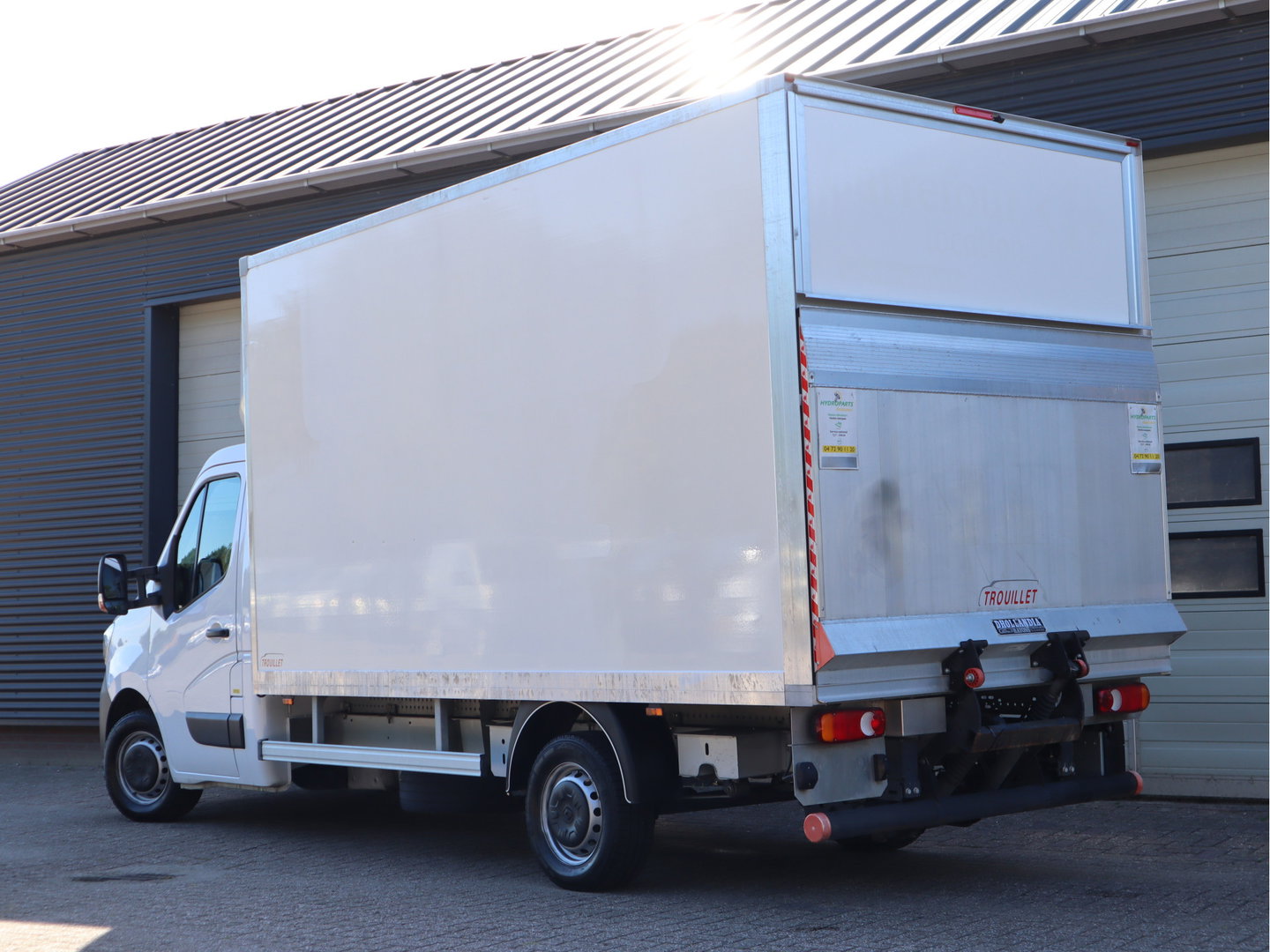 Renault Master T35 2.3 dCi 145 pk Euro 6 - Bakwagen - Laadklep - Camera - Navi