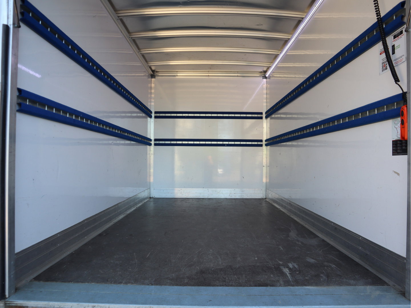 Renault Master T35 2.3 dCi 145 pk Euro 6 - Bakwagen - Laadklep - Camera - Navi