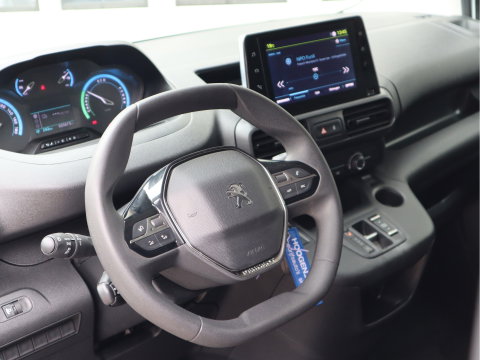 Peugeot e-Partner 50 kWh Lang L2 - Apple Carplay - Snelladen - Camera - 1e Eigenaar