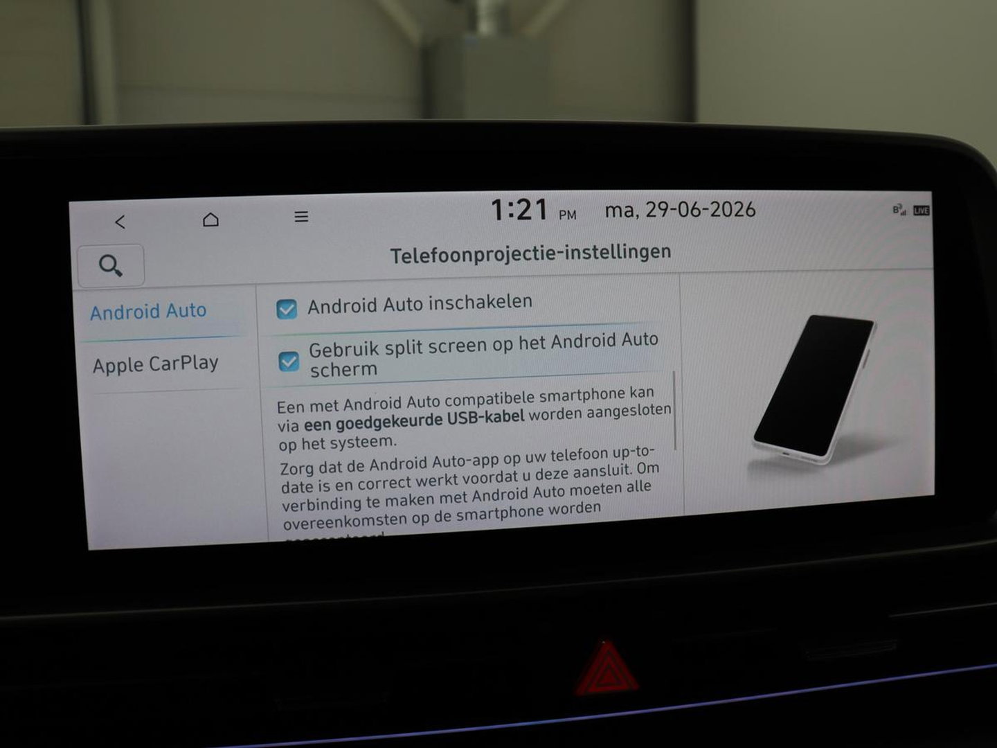 Hyundai IONIQ 6 Connect 77.4 kWh | SOH 94,7% | Warmtepomp | Head-Up | Stoelverwarming | Camera | Carplay | Standkachel | Adaptive cruise | Keyless | Navigatie | Achterbankverwarming | Full LED