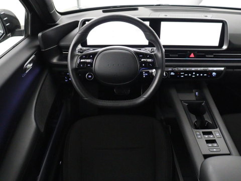 Hyundai IONIQ 6 Connect 77.4 kWh | SOH 94,7% | Warmtepomp | Head-Up | Stoelverwarming | Camera | Carplay | Standkachel | Adaptive cruise | Keyless | Navigatie | Achterbankverwarming | Full LED