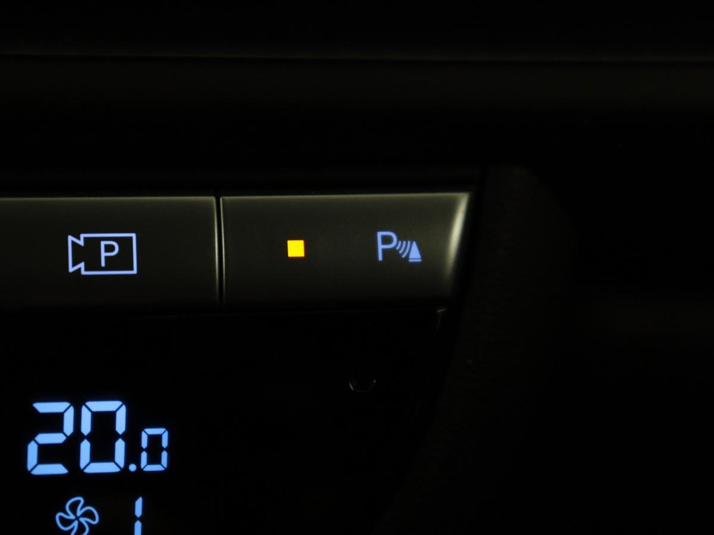 Hyundai IONIQ 6 Connect 77.4 kWh | SOH 94,7% | Warmtepomp | Head-Up | Stoelverwarming | Camera | Carplay | Standkachel | Adaptive cruise | Keyless | Navigatie | Achterbankverwarming | Full LED