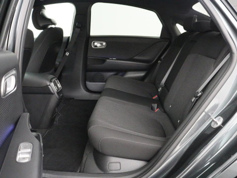 Hyundai IONIQ 6 Connect 77.4 kWh | SOH 94,7% | Warmtepomp | Head-Up | Stoelverwarming | Camera | Carplay | Standkachel | Adaptive cruise | Keyless | Navigatie | Achterbankverwarming | Full LED