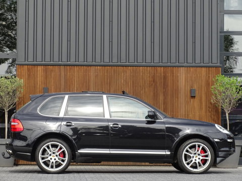 Porsche Cayenne 4.8 V8 Turbo 500PK / PCM / LED *NAP*