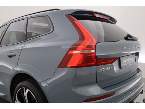 Volvo XC60 2.0 T6 Plug-in hybrid AWD Plus Dark | Prijs rijklaar | Pano | H&K Audio | Trekhaak | Elek. verstelbare sportstoelen| 21" |