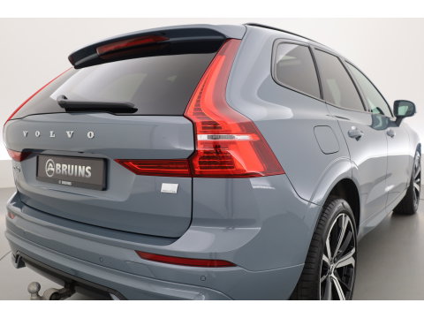 Volvo XC60 2.0 T6 Plug-in hybrid AWD Plus Dark | Prijs rijklaar | Pano | H&K Audio | Trekhaak | Elek. verstelbare sportstoelen| 21" |