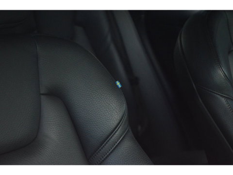 Volvo XC60 T6 Hybride AWD Plus Dark LONG RANGE| Panoramadak | Harman/Kardon | Camera | Stoel + Stuur Verwarmd |
