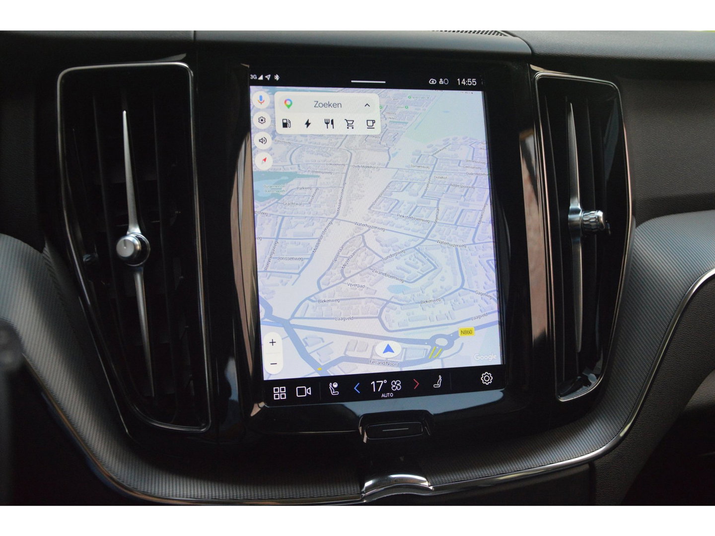 Volvo XC60 T6 Hybride AWD Plus Dark LONG RANGE| Panoramadak | Harman/Kardon | Camera | Stoel + Stuur Verwarmd |