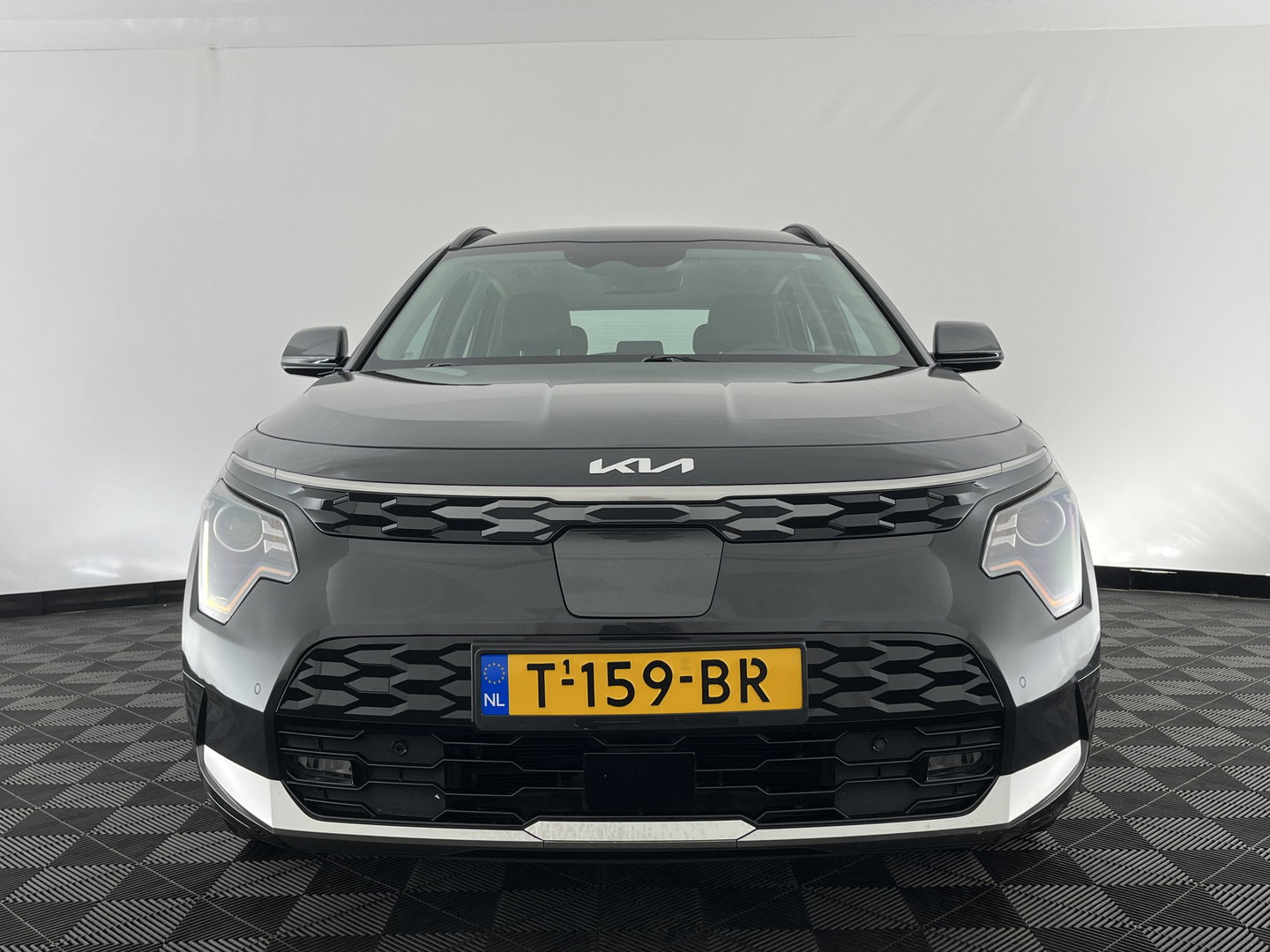 Kia Niro EV DynamicLine 64.8 kWh [3-Fase-11kW] {SoH-96%} (INCL.BTW) Aut. *LEATHER-FABRIC | ADAPTIVE-CRUISE | DIGI-COCKPIT | KEYLESS | CAMERA | DAB | COMFORTSEATS | SHIFTPADDLES | ECC | PDC | 17''ALU*