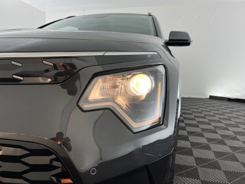 Kia Niro EV DynamicLine 64.8 kWh [3-Fase-11kW] {SoH-96%} (INCL.BTW) Aut. *LEATHER-FABRIC | ADAPTIVE-CRUISE | DIGI-COCKPIT | KEYLESS | CAMERA | DAB | COMFORTSEATS | SHIFTPADDLES | ECC | PDC | 17''ALU*