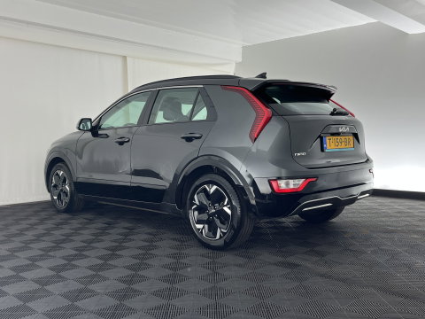 Kia Niro EV DynamicLine 64.8 kWh [3-Fase-11kW] {SoH-96%} (INCL.BTW) Aut. *LEATHER-FABRIC | ADAPTIVE-CRUISE | DIGI-COCKPIT | KEYLESS | CAMERA | DAB | COMFORTSEATS | SHIFTPADDLES | ECC | PDC | 17''ALU*