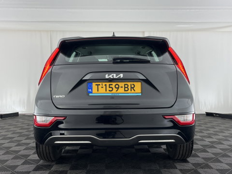 Kia Niro EV DynamicLine 64.8 kWh [3-Fase-11kW] {SoH-96%} (INCL.BTW) Aut. *LEATHER-FABRIC | ADAPTIVE-CRUISE | DIGI-COCKPIT | KEYLESS | CAMERA | DAB | COMFORTSEATS | SHIFTPADDLES | ECC | PDC | 17''ALU*