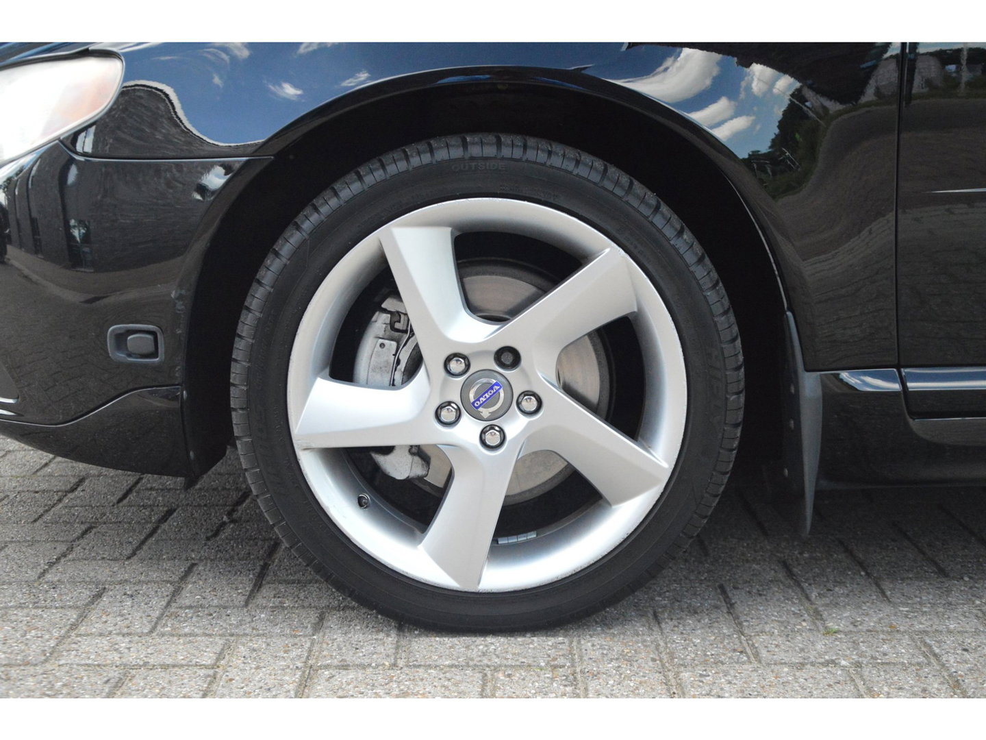 Volvo V70 2.5T | Stoelverwarming | Automaat | Cruise | Perfect onderhouden |