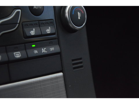 Volvo V70 2.5T | Stoelverwarming | Automaat | Cruise | Perfect onderhouden |