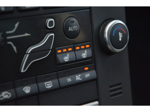 Volvo V70 2.5T | Stoelverwarming | Automaat | Cruise | Perfect onderhouden |